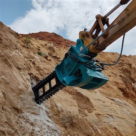 水泥路面液压刨沟机挖掘机链条岩石开沟机360旋转链式岩石洗挖机