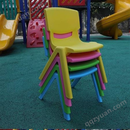 南宁幼儿园桌椅儿童学习塑料加厚课桌椅