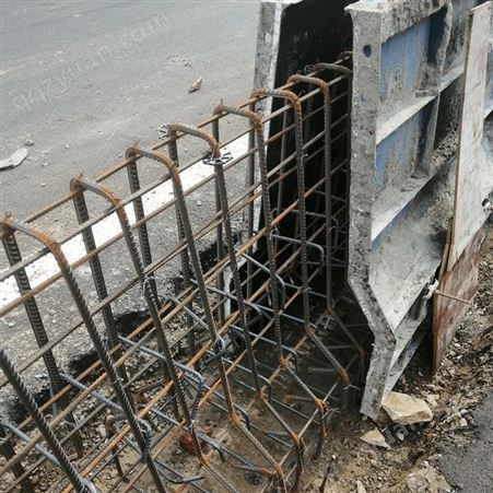 防撞墙钢模板 交通混凝土防撞墙钢模板 路昌制造