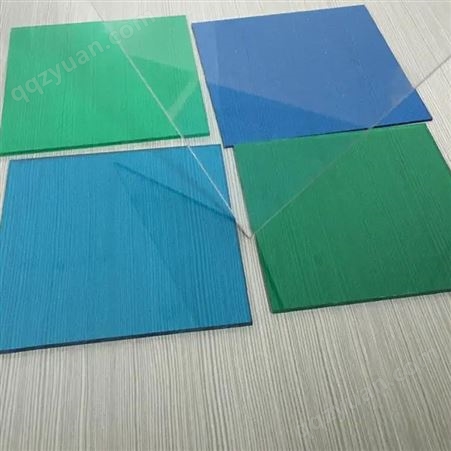 阳光板透明pc耐力板 隔热性能好 聚碳酸酯板定制材质